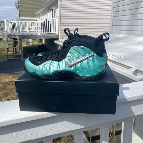Nike Air Foamposite Pro Island Green Size 9 Mens